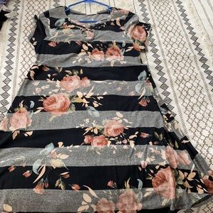 Tripped flowered midi dress